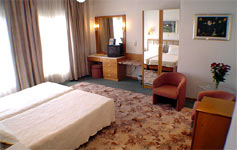 Olympic Palace hotel athens syntagma -room